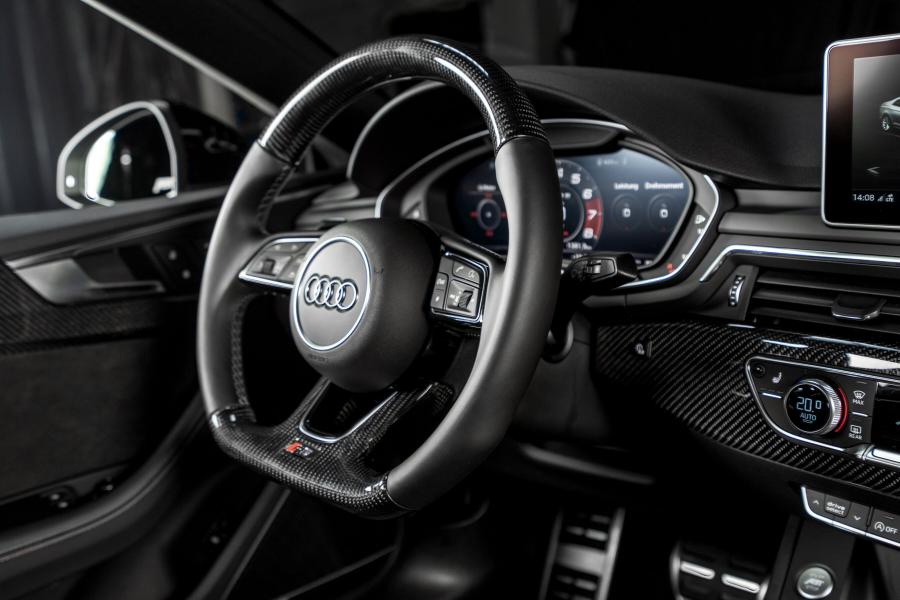 Панель приборов Audi RS5-R Sportback by ABT 2019 года  (фото 17 из 29)